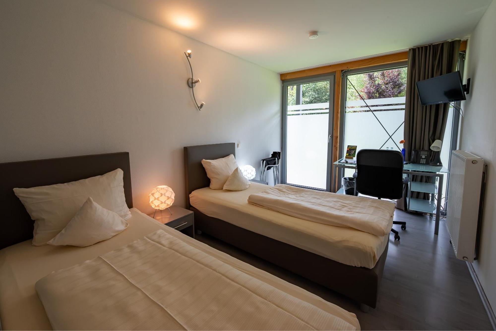 Hotel Vicinity Neubruecke ภายนอก รูปภาพ