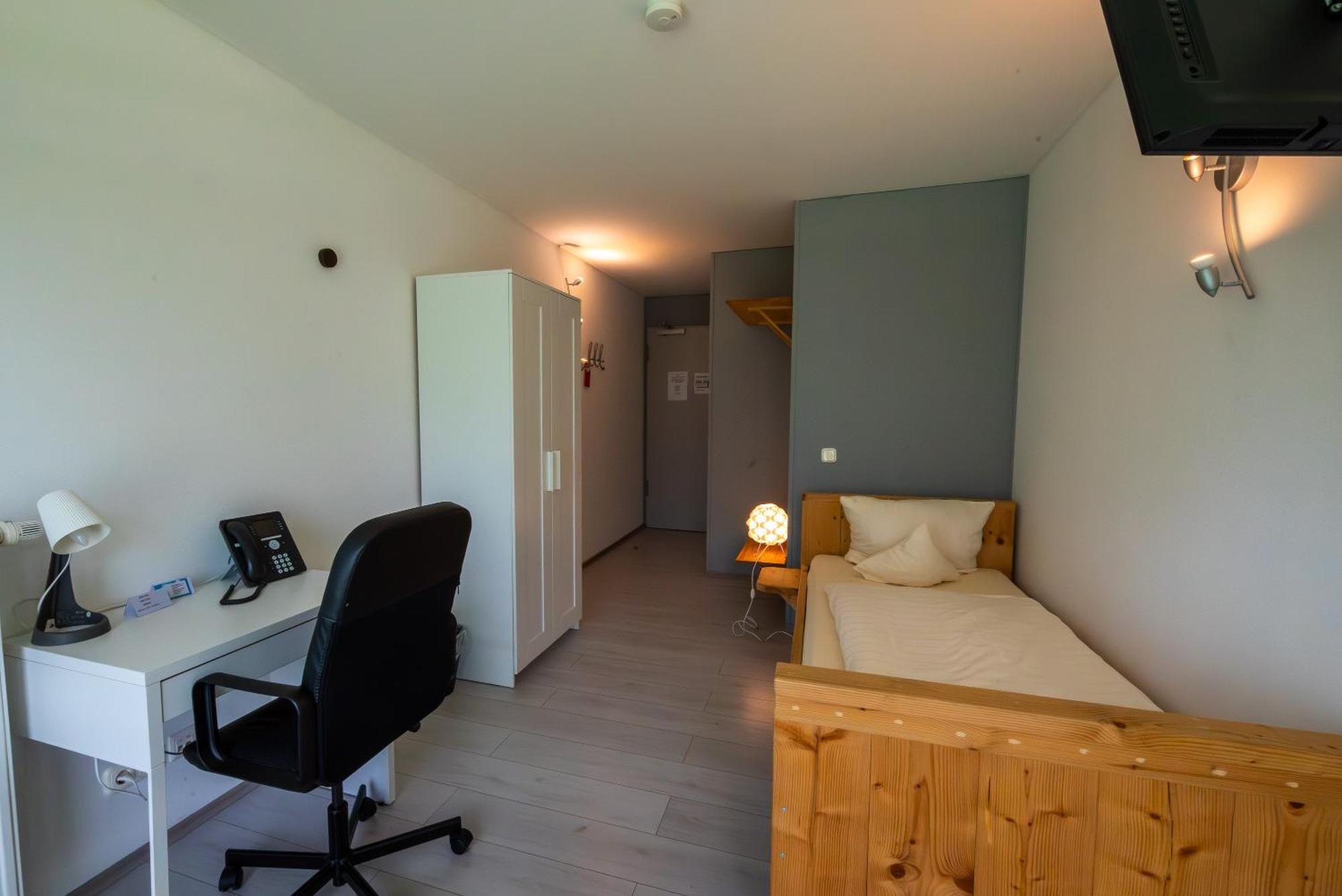 Hotel Vicinity Neubruecke ภายนอก รูปภาพ